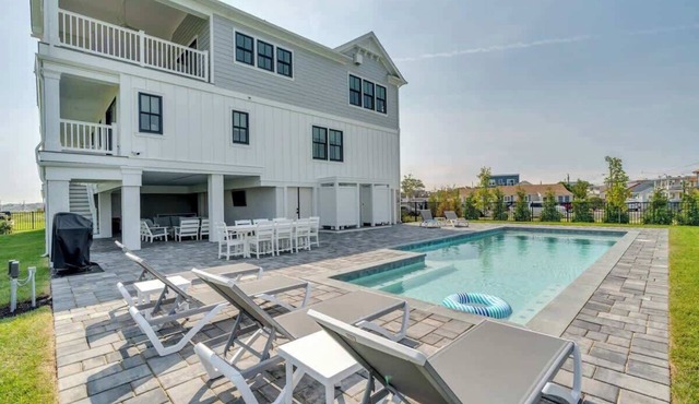 Tramonto: Luxury with Pool, Privacy, Sunset Views