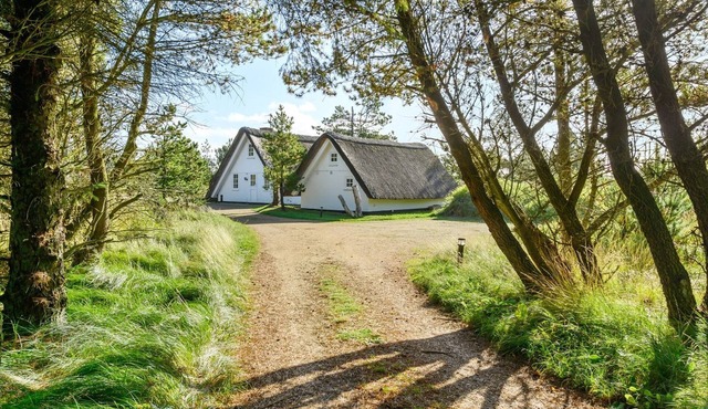 "Trana" - 2km from the sea by Interhome