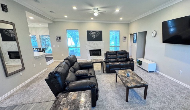 Tranquil 1.5-Acre Retreat with Modern Comfort