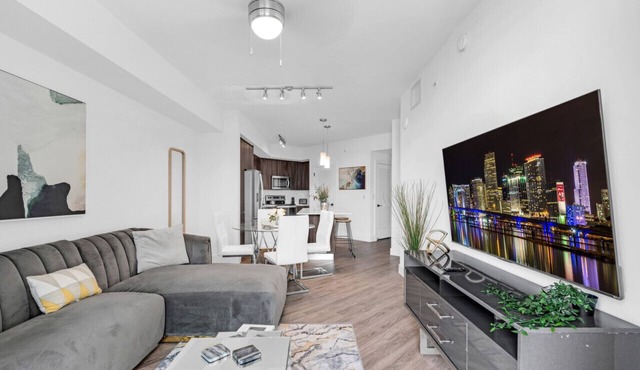Tranquil 1 Bed Escape in Doral W/Free Parking