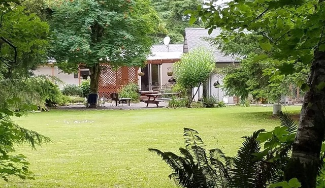 Tranquil 1-bedroom bungalow in charming Forks perfect for getaway