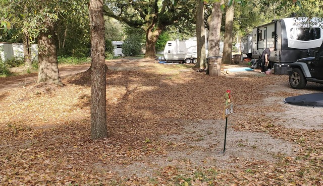 Tranquil 1-bedroom camper with heat/AC in Mobile
