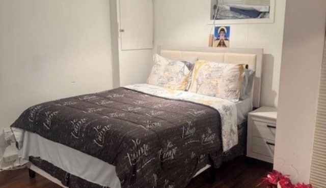 Tranquil 1-bedroom studio with AC in charming Elmont