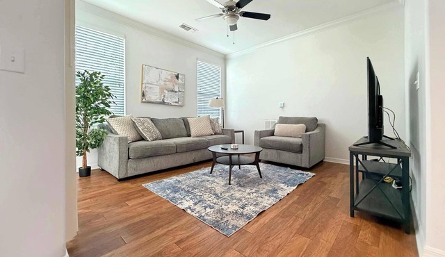 Tranquil 1 BR Apt on 1st Floor, Prime North Tampa Area
