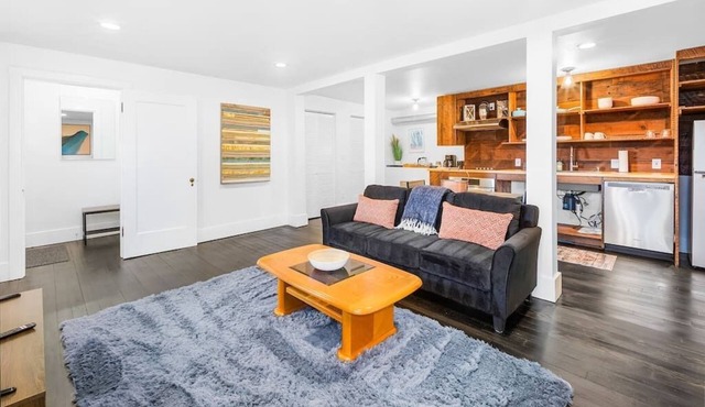 Tranquil 1BR Haven Dwelling in Beacon Hill