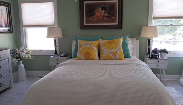 Tranquil 2-bedroom house with AC in charming Fredericksburg