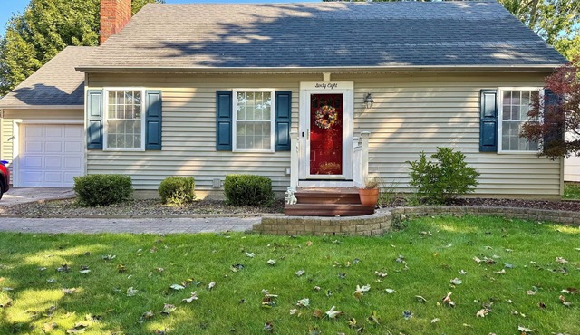 Tranquil 2-bedroom 2- Bath house Greece, NY