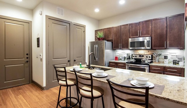 Tranquil 2-bedroom apartment with AC, fitness room in Houston