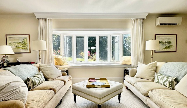 Tranquil 2-bedroom condo with AC in Guilded Age Mansion in Newport