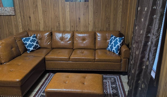 Tranquil 2-bedroom house with AC in Leesville