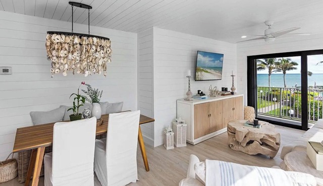 Tranquil 2-bedroom oceanfront condo with in Vero Beach