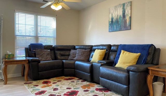 Tranquil 2-bedroom townhome with AC in vibrant Raleigh