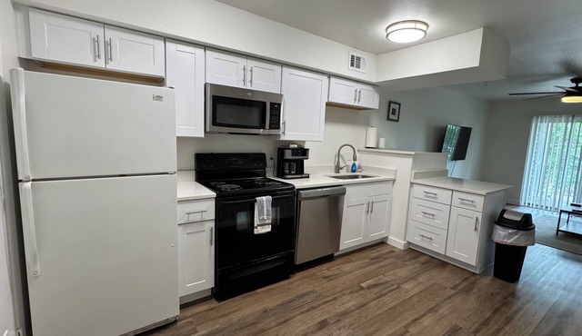 Tranquil 2-bedroom apartment with AC in Little Rock
