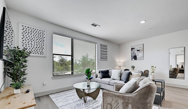 Tranquil 2BR/2BA Hill Country Retreat near Downtown Austin