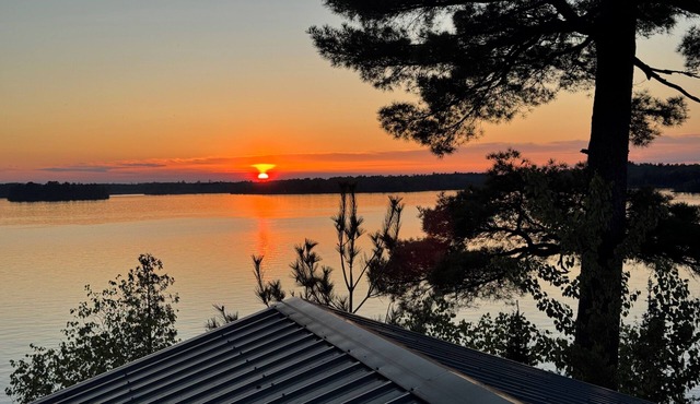 Tranquil 3-bedroom cabin on scenic Lake Vermilion