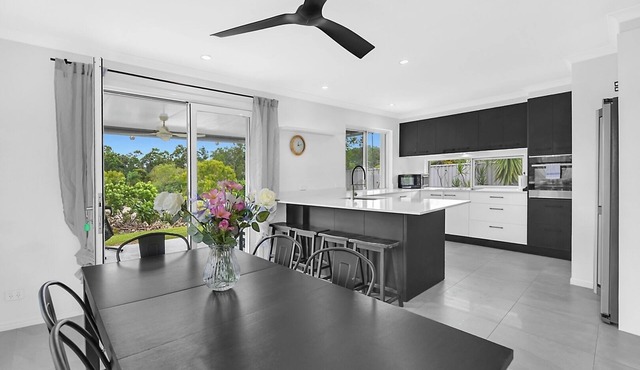 Tranquil 3-Bedroom Home in Heart of Parkwood