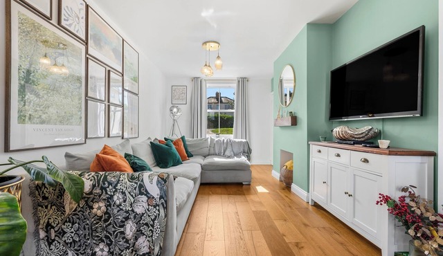 Tranquil 3-bedroom house in Southam for a peaceful getaway