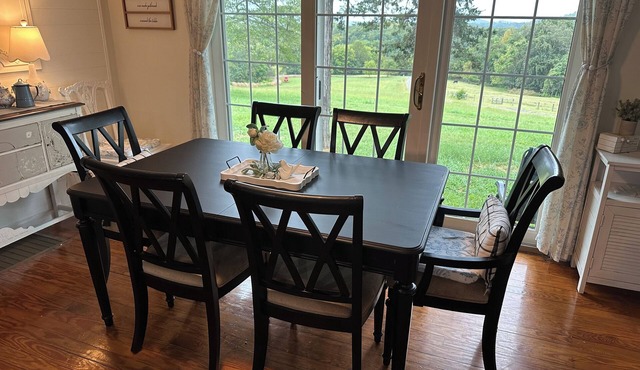 Tranquil 3-bedroom house perfect for a relaxing stay in Thaxton