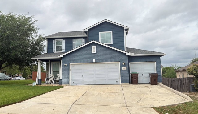 Tranquil 3-bedroom home away from home in San Antonio