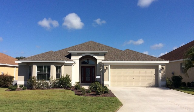 Tranquil 3-Bedroom Home with Water Views in The Village of Hillsborough