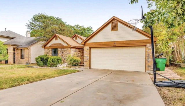 Tranquil 3 BR Oasis : Relaxing Suburn Austin heaven