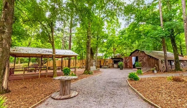 Tranquil 30-Acre Venue with Stunning Waterfront and Versatile Event Spaces
