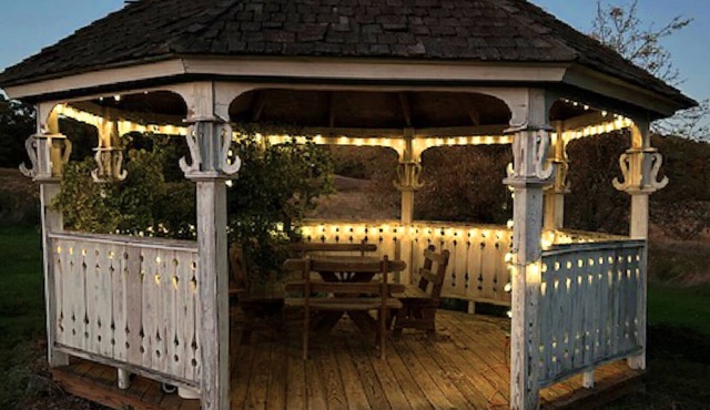 Tranquil 3BR Country Escape – Gorgeous Views, Nature, Gazebo & Big Kitchen