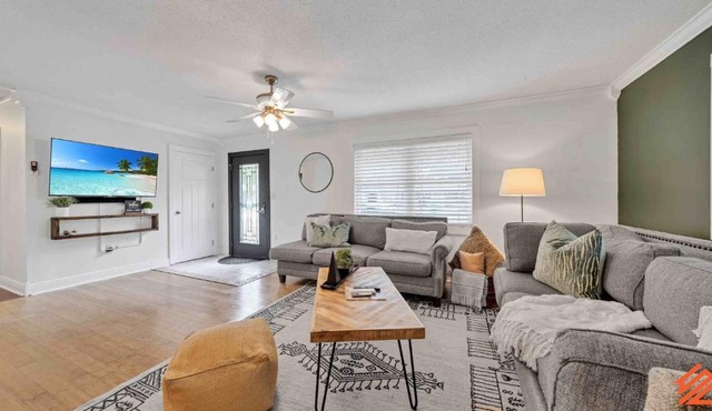 Tranquil 3BR Family Home in Shalimar Near Water