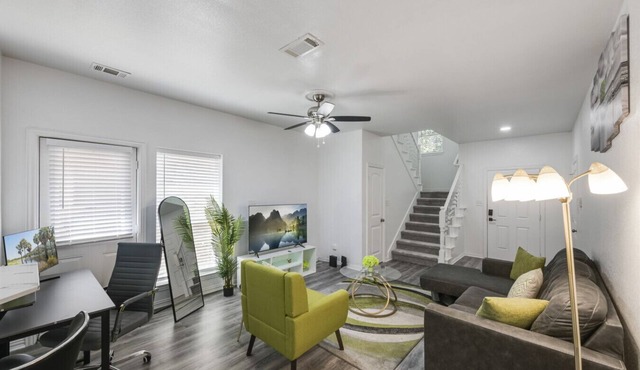 Tranquil 3BR I Free Parking I Workspace