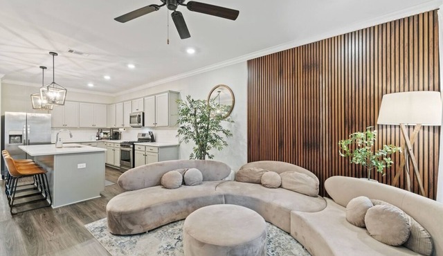 Tranquil 3BR Townhome with Porch, Office & Pool Access Near Auburn