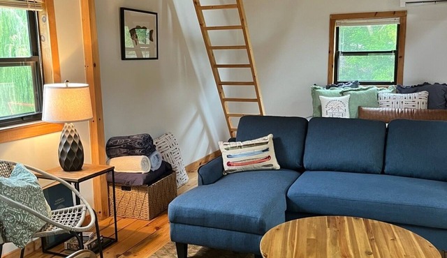 Tranquil 4 bed cabin in Pembroke