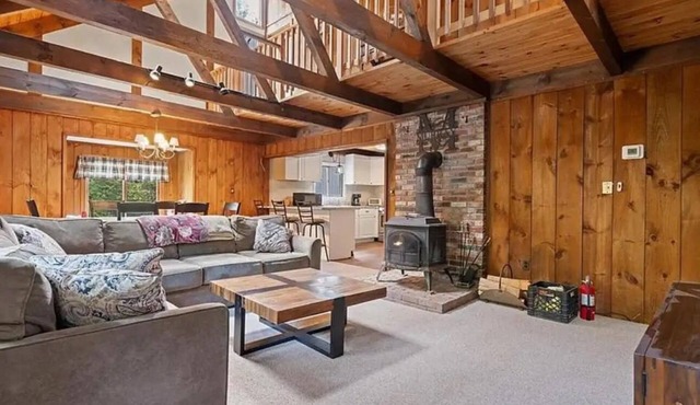 Tranquil 4-bedroom house with fireplace in charming Freedom on Ossipee Lake