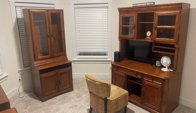 Tranquil 5-bedroom house with AC in peaceful New Market