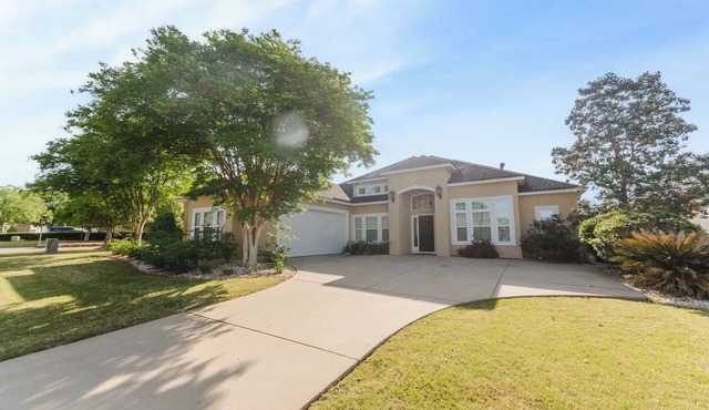 Tranquil and Luxurious 3BR/2.5BA home in Albany