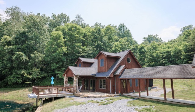 Tranquil And Secluded Cabin On 326 Acres With Mountain Views ~ AMAZING!