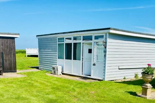 Tranquil and Serene K118 Holiday Chalet for 7