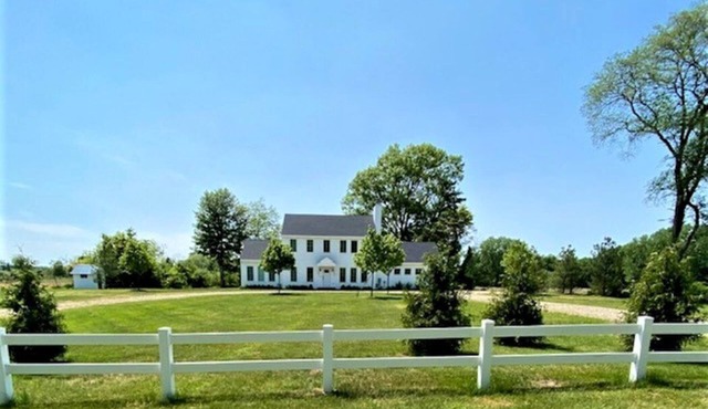 Tranquil and Stunning Farmhouse in the Heart of Harbor Country . A+ Location!
