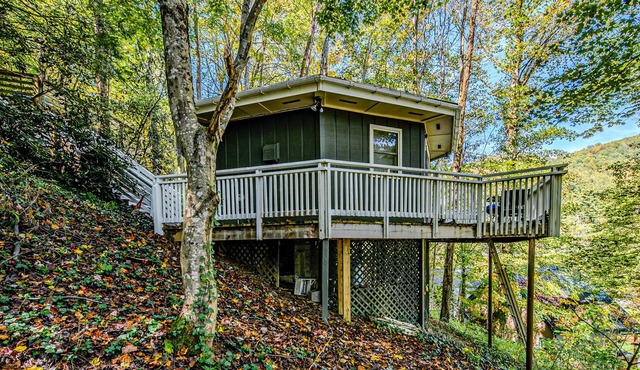 Tranquil Banner Elk Escape | Views, Pool & Slopes