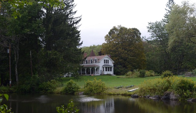 Tranquil Berkshires Retreat
