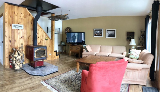 Tranquil Buck Lake Cottage-8 Guests- Winterized-Star Gazers Dream!