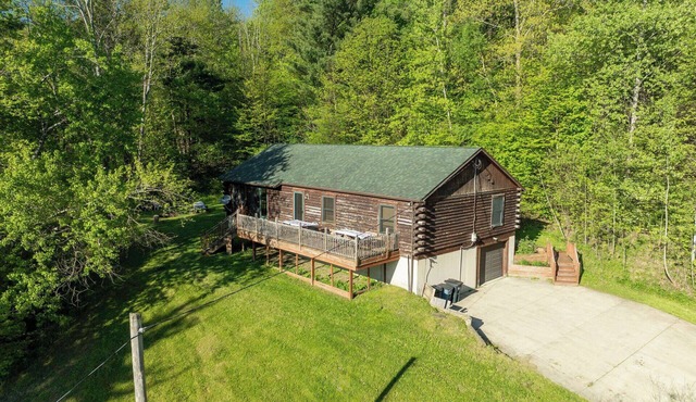 Tranquil cabin in charming Machias close to Ski Resorts