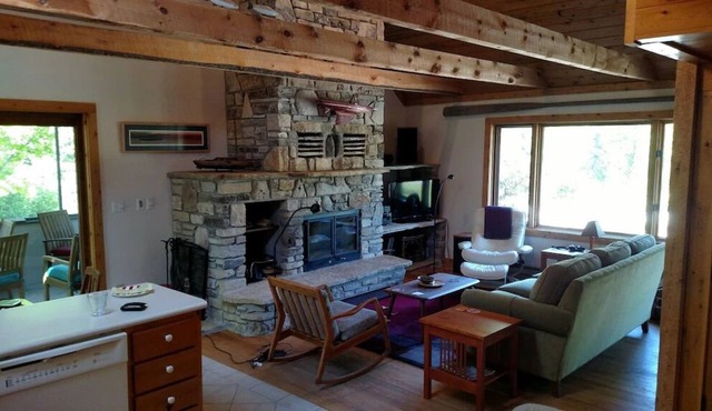 Tranquil, Central Door County Cabin: The Rock Pile