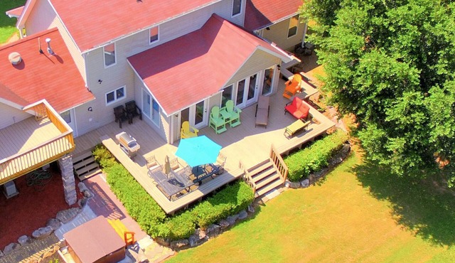 Tranquil, Close to the Water, Swim/Boat Dock, Hot Tub, Fireplace, Misty Mornin's