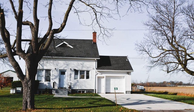 Tranquil Country Cottage Niagara on the Lake