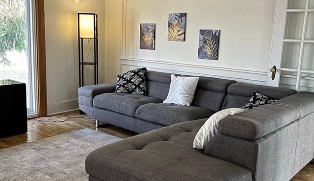 Tranquil Coastal Escape - Minutes to the Beach!