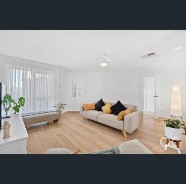 Tranquil Coastal Retreat - Renovated 2BR - Sea Views & Sunset Nights