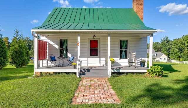Tranquil Cottage in Virginia Countryside w/Pond!