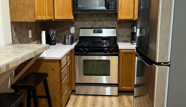 Tranquil cottage with mountain views