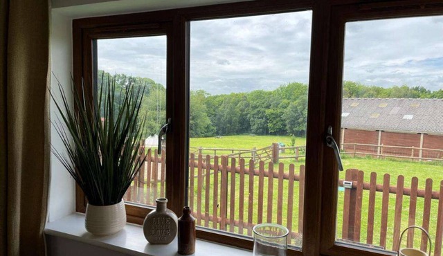 Tranquil Countryside Lodge Retreat Near Rye & Coast