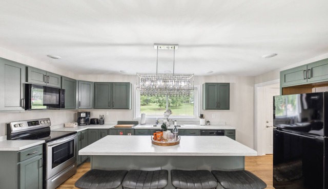 Tranquil Cozy 3BR Home with Deck & BBQ by RedAwning